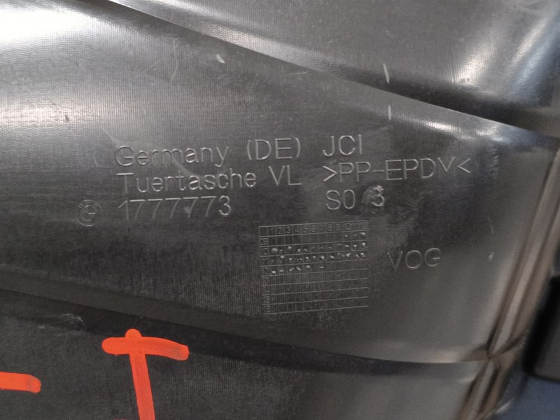 Recambio de guarnecido puerta delantera izquierda para bmw serie 5 lim. (f10) referencia OEM IAM 1777773  