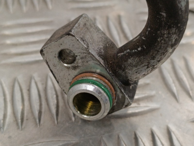 Recambio de tubos aire acondicionado para iveco daily caja cerrada (2006 =>) 2.3 diesel referencia OEM IAM 504158756  