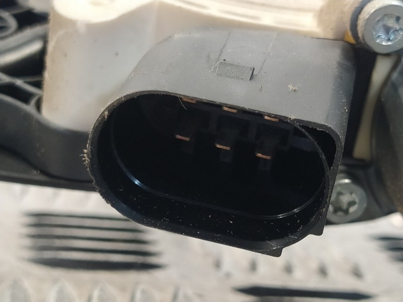 Recambio de elevalunas delantero derecho para bmw serie 5 berlina (e60) 535d referencia OEM IAM 6922268 7746005304 994441104