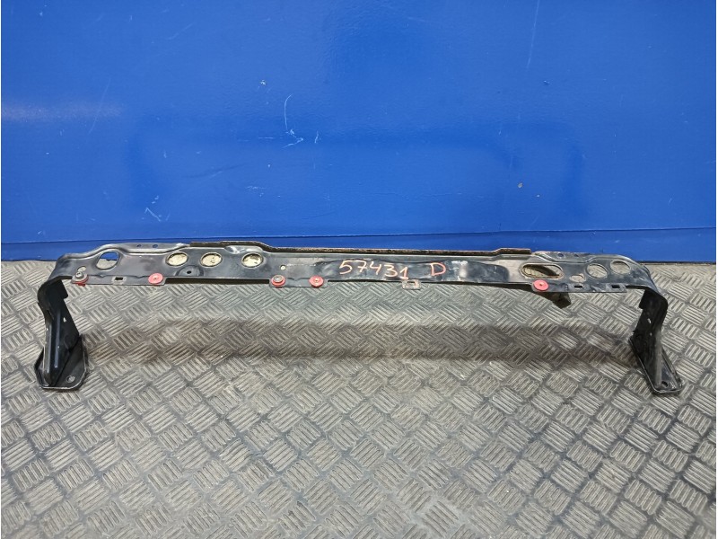 Recambio de refuerzo paragolpes delantero para ford focus lim. black&red referencia OEM IAM   