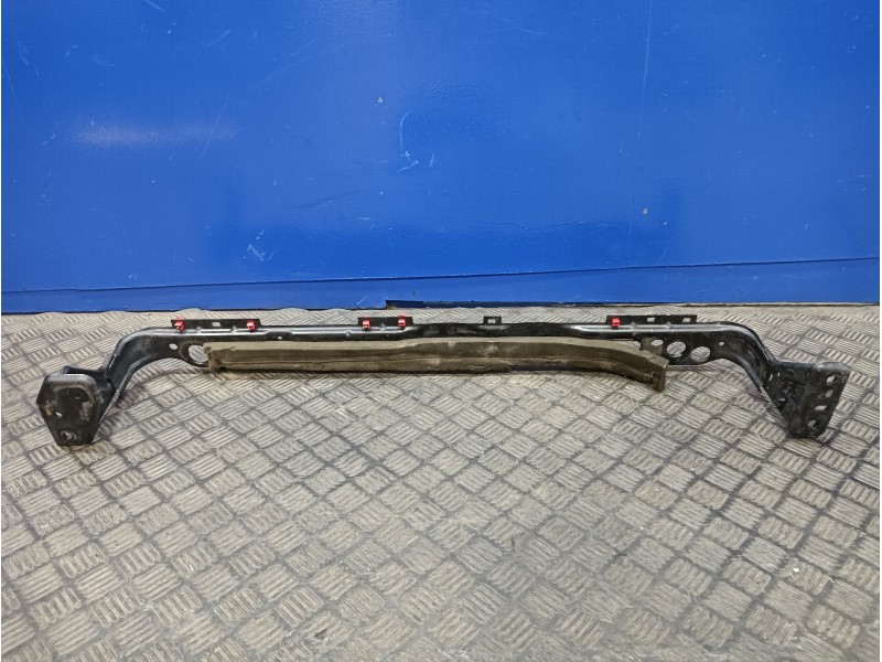 Recambio de refuerzo paragolpes delantero para ford focus lim. black&red referencia OEM IAM   