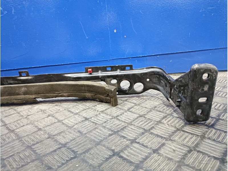 Recambio de refuerzo paragolpes delantero para ford focus lim. black&red referencia OEM IAM   