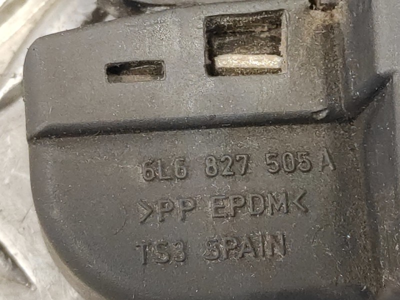 Recambio de cerradura maletero / porton para seat ibiza (6l1) 1.9 tdi referencia OEM IAM 6L6827505A  