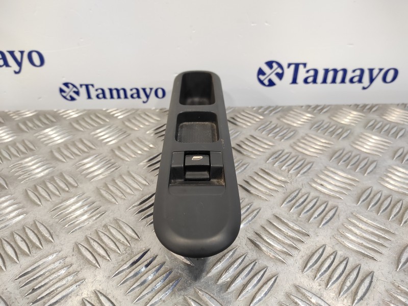 Recambio de mando elevalunas delantero derecho para peugeot 3008 1.6 16v referencia OEM IAM 96650618ZD  96662297ZD