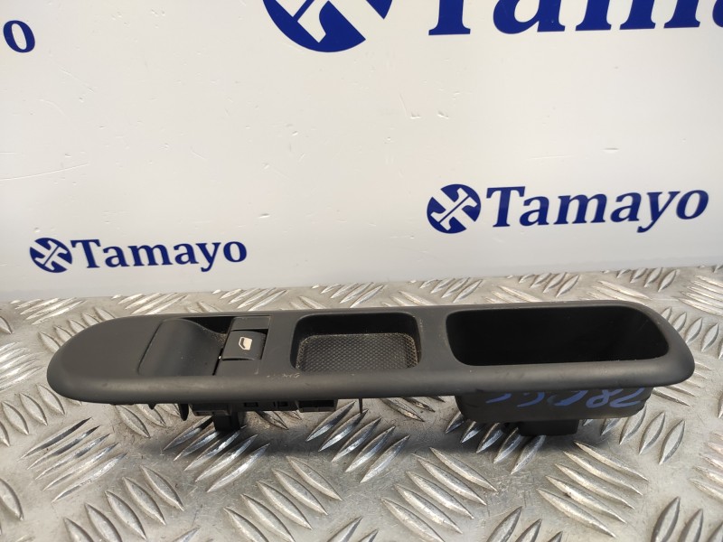 Recambio de mando elevalunas delantero derecho para peugeot 3008 1.6 16v referencia OEM IAM 96650618ZD  96662297ZD