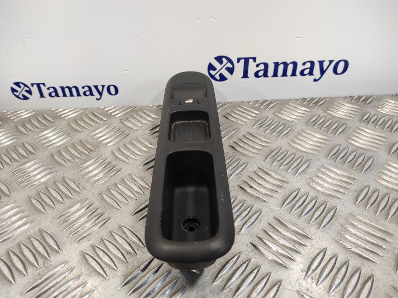 Recambio de mando elevalunas delantero derecho para peugeot 3008 1.6 16v referencia OEM IAM 96650618ZD  96662297ZD