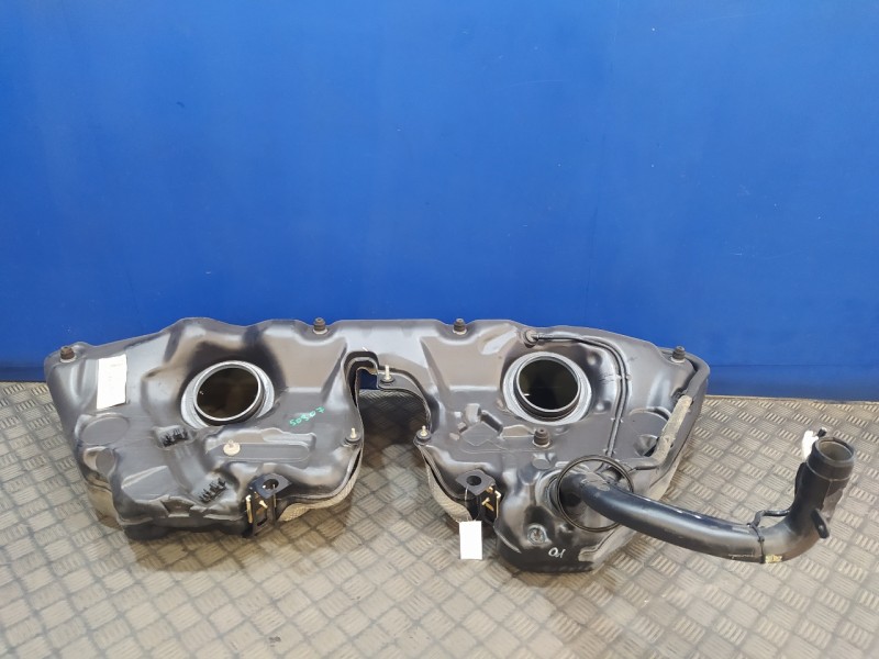 Recambio de deposito combustible para mercedes-benz clase c (w203) berlina 2.2 cdi cat referencia OEM IAM A2034707501  