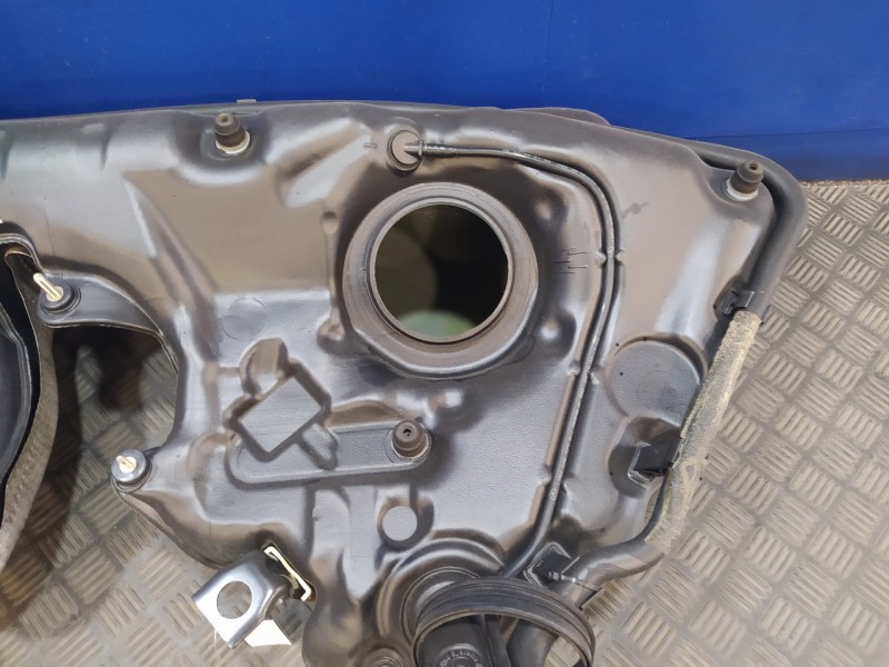 Recambio de deposito combustible para mercedes-benz clase c (w203) berlina 2.2 cdi cat referencia OEM IAM A2034707501  