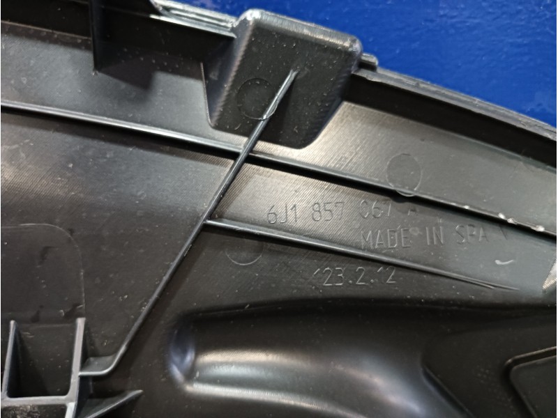 Recambio de salpicadero para seat ibiza (6j5) 1.6 tdi referencia OEM IAM 6J1857067A  