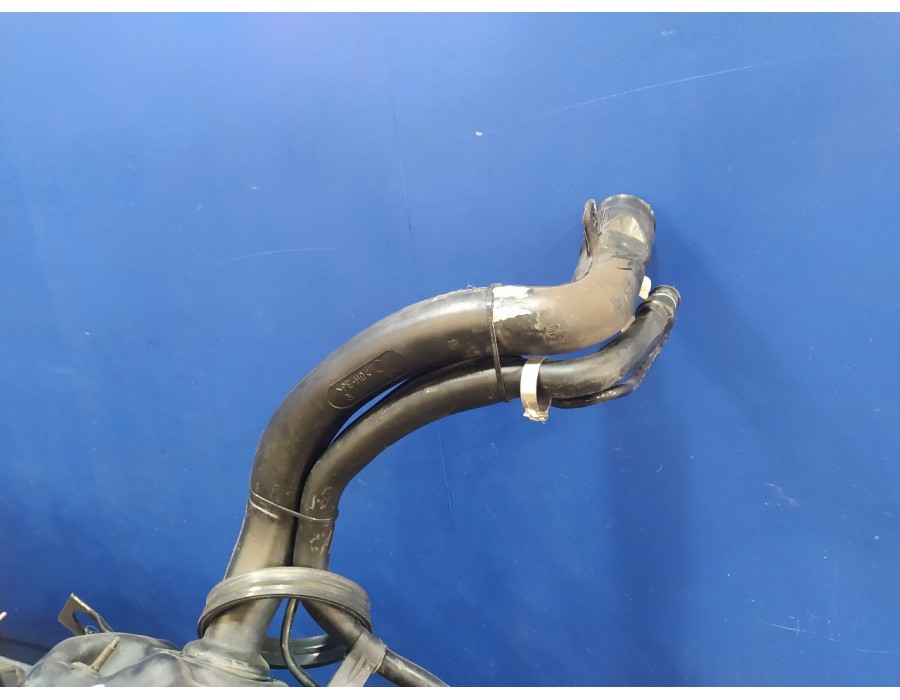 Recambio de deposito combustible para mercedes-benz clase c (w203) berlina 2.2 cdi cat referencia OEM IAM A2034707501  