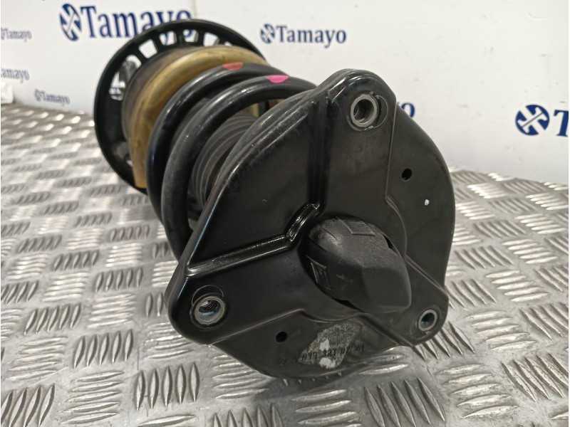 Recambio de amortiguador delantero izquierdo para mercedes-benz vito mixto (447) referencia OEM IAM A4473205338  