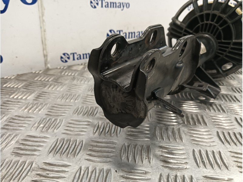 Recambio de amortiguador delantero izquierdo para mercedes-benz vito mixto (447) referencia OEM IAM A4473205338  