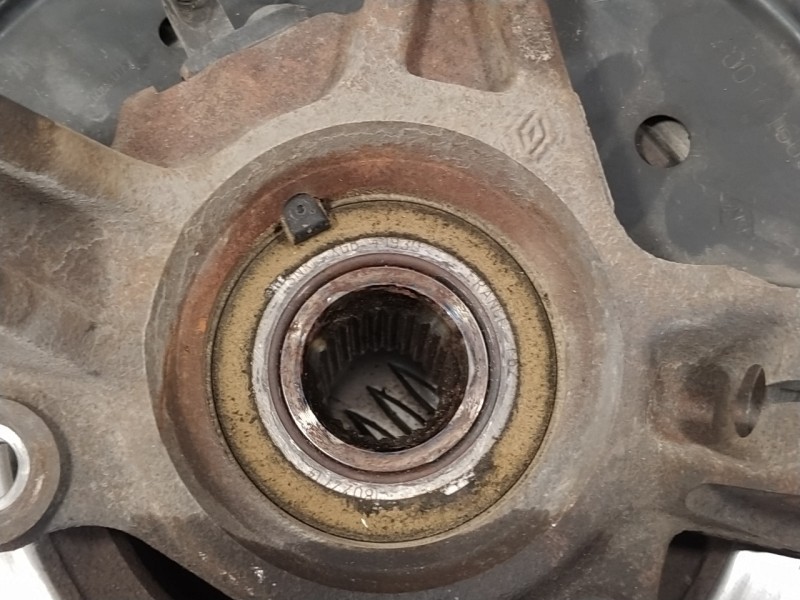 Recambio de mangueta delantera derecha para dacia dokker 1.5 dci diesel fap cat referencia OEM IAM   