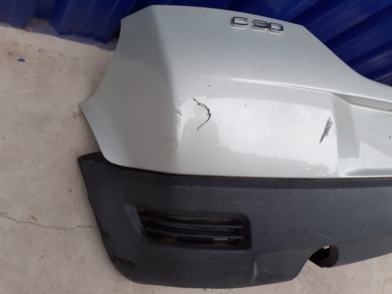 Recambio de paragolpes trasero para volvo c30 d5 r-design referencia OEM IAM 30657208  