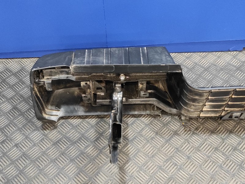 Recambio de paragolpes trasero para isuzu d-max referencia OEM IAM   