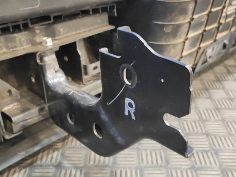 Recambio de paragolpes trasero para isuzu d-max referencia OEM IAM   