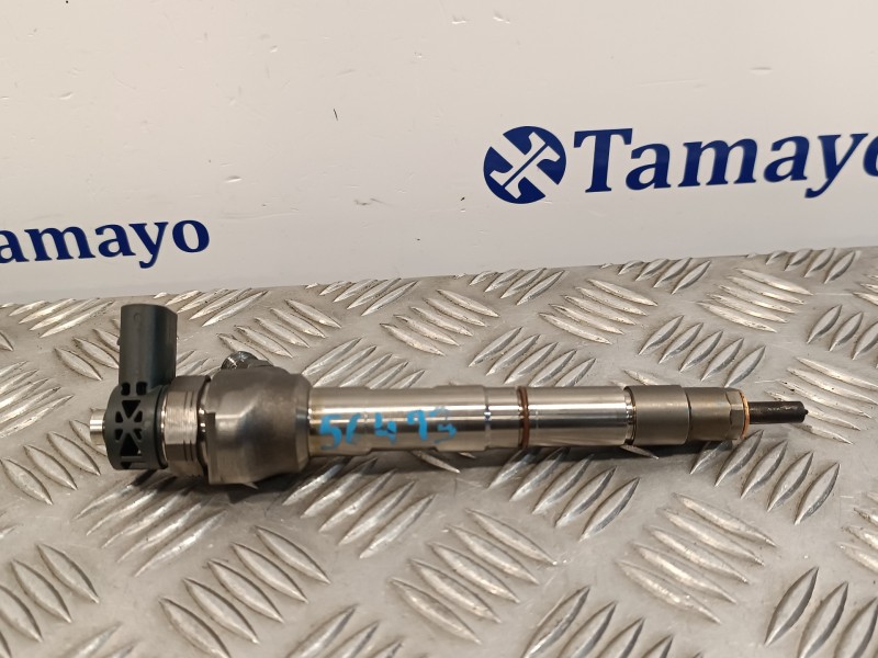 Recambio de inyector para skoda rapid 1.6 tdi dpf referencia OEM IAM 0445110473  04L130277AD