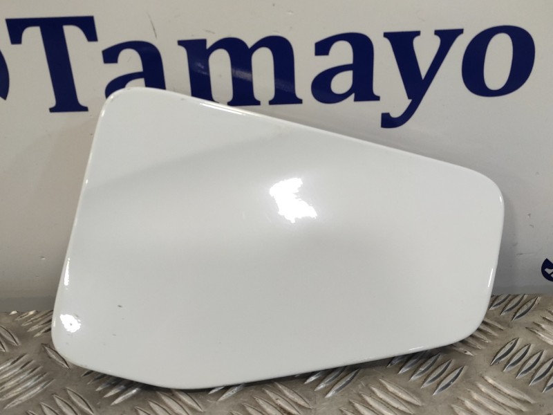 Recambio de tapa exterior combustible para isuzu d-max referencia OEM IAM   