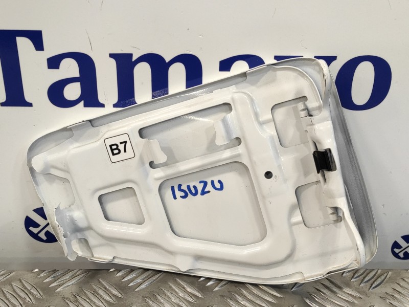 Recambio de tapa exterior combustible para isuzu d-max referencia OEM IAM   