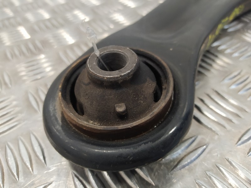 Recambio de brazo suspension inferior delantero derecho para mitsubishi colt berlina 3 (z30) 1.1 cat referencia OEM IAM   