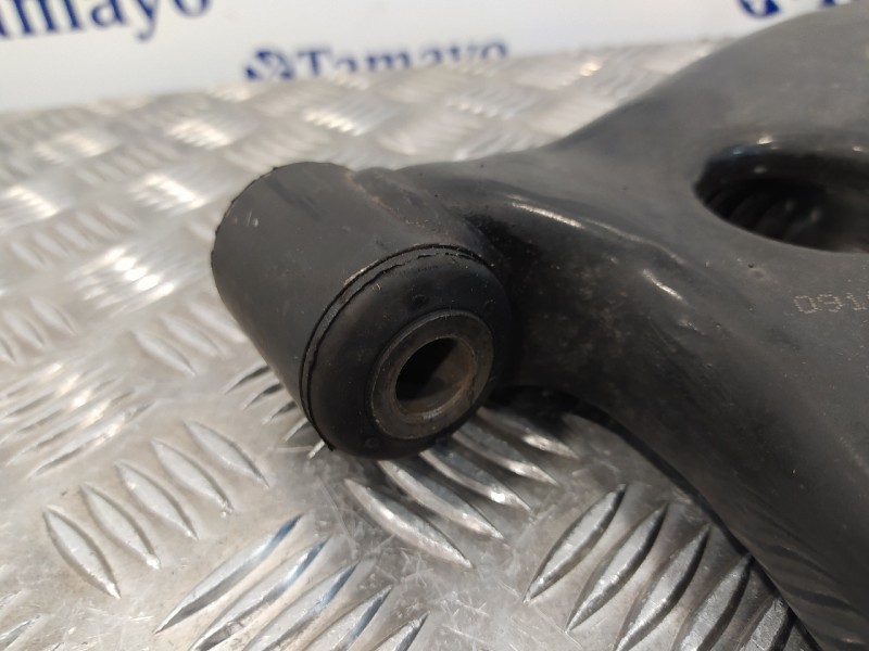 Recambio de brazo suspension inferior delantero derecho para mitsubishi colt berlina 3 (z30) 1.1 cat referencia OEM IAM   