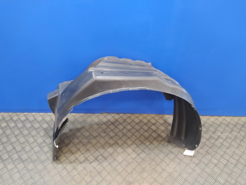Recambio de plastico paso rueda trasero derecho para isuzu d-max referencia OEM IAM 8983561900  