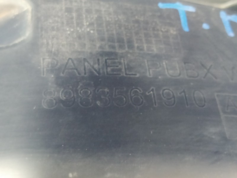 Recambio de plastico paso rueda trasero izquierdo para isuzu d-max referencia OEM IAM 8983561910  