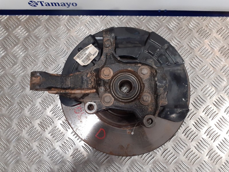Recambio de mangueta delantera derecha para volvo xc90 2.4 diesel cat referencia OEM IAM P30681806  