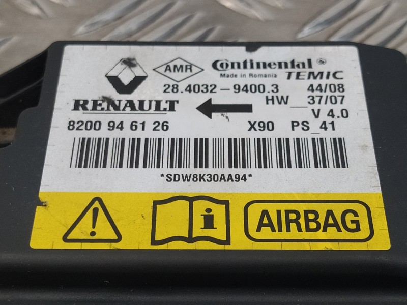 Recambio de centralita airbag para dacia sandero básico referencia OEM IAM 8200946126  28403294003