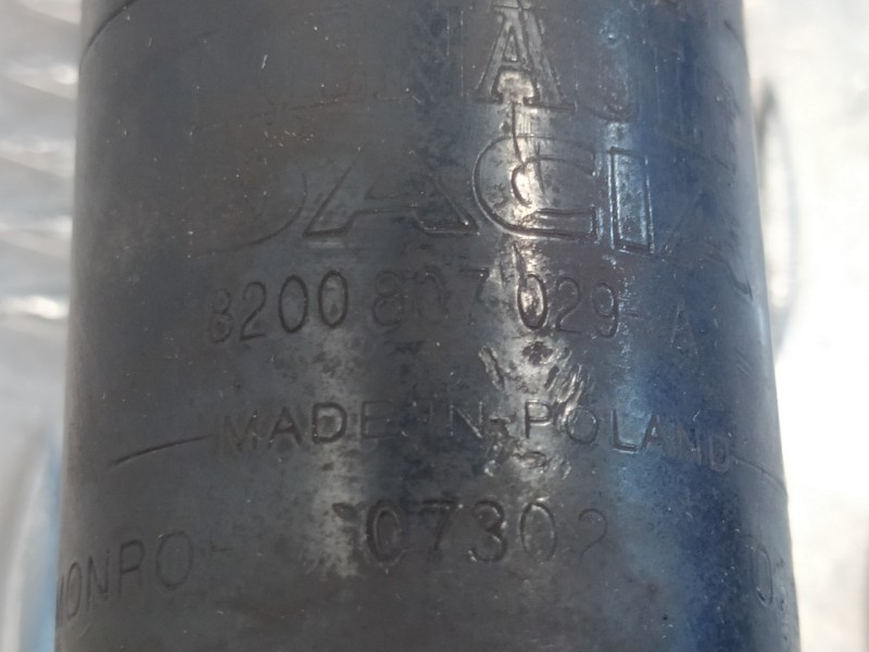 Recambio de amortiguador delantero izquierdo para dacia sandero básico referencia OEM IAM 8200807029A  