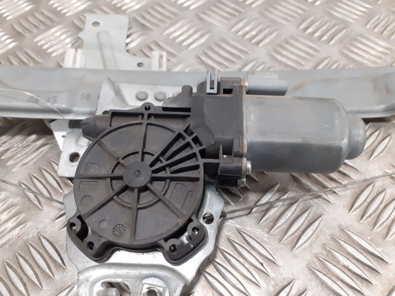 Recambio de elevalunas delantero derecho para peugeot 207 1.6 16v hdi referencia OEM IAM 400912D  9681182280
