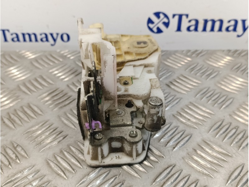 Recambio de cerradura puerta trasera derecha para honda jazz (gd1/5) 1.4 dsi cat referencia OEM IAM   