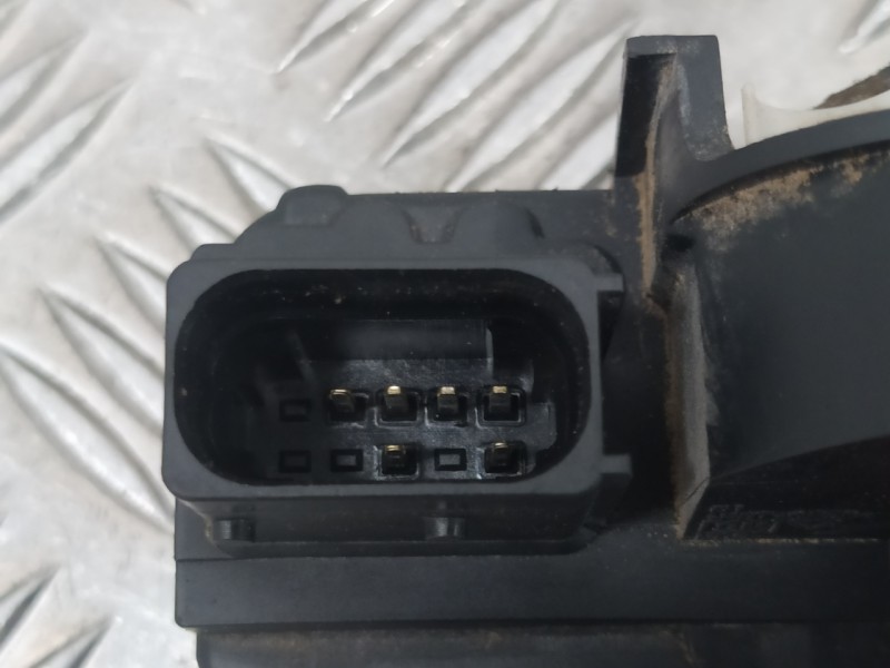 Recambio de cerradura puerta trasera derecha para opel astra j lim. enjoy referencia OEM IAM   