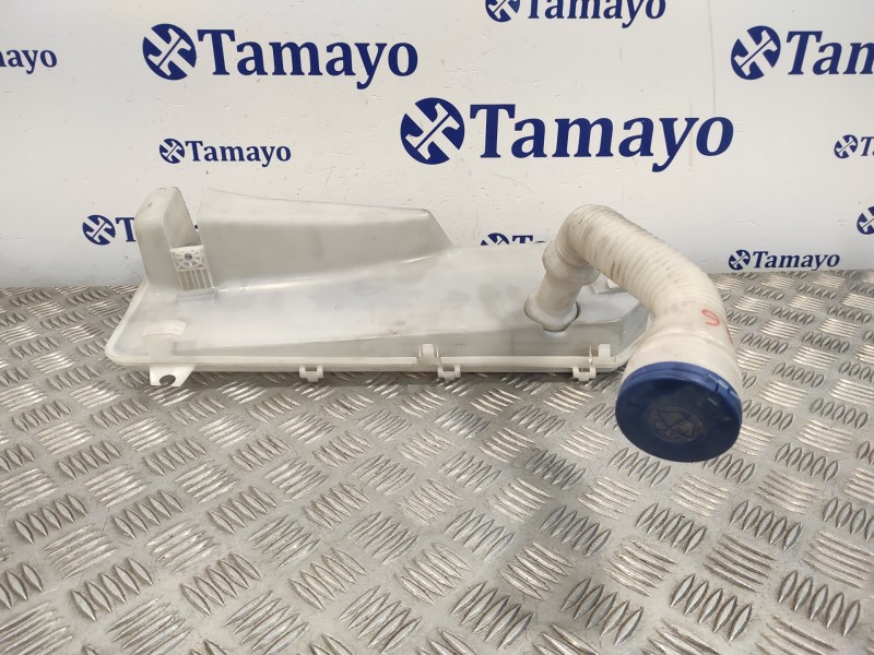 Recambio de deposito limpia para toyota proace referencia OEM IAM A2C96222700 9809803680 A2C96223200