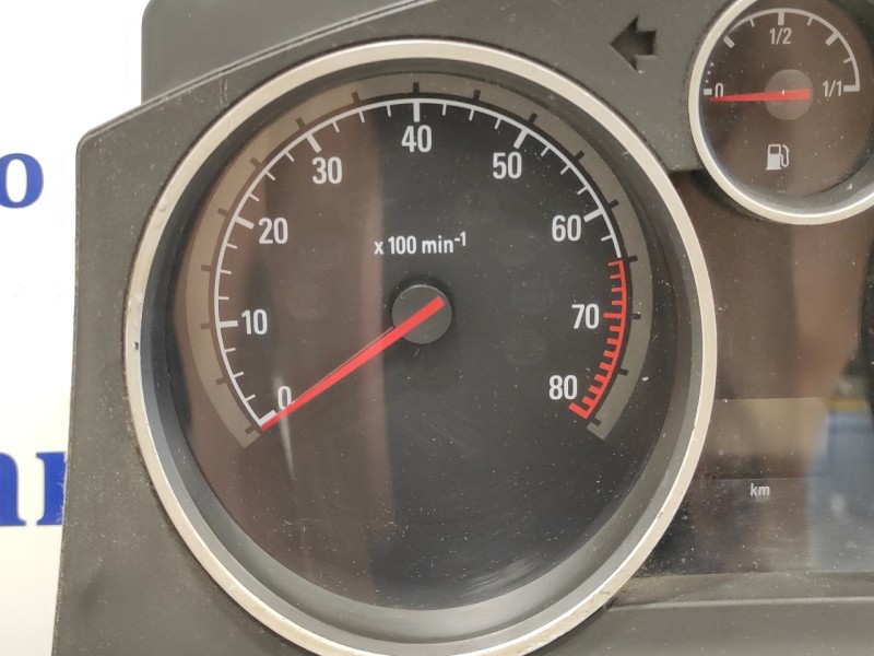 Recambio de cuadro instrumentos para opel astra h berlina 1.4 16v referencia OEM IAM   