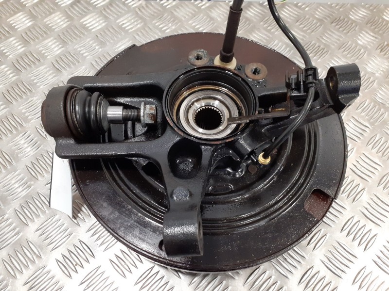 Recambio de mangueta trasera derecha para mercedes-benz clase m (w163) 320 (163.154) referencia OEM IAM 362037  