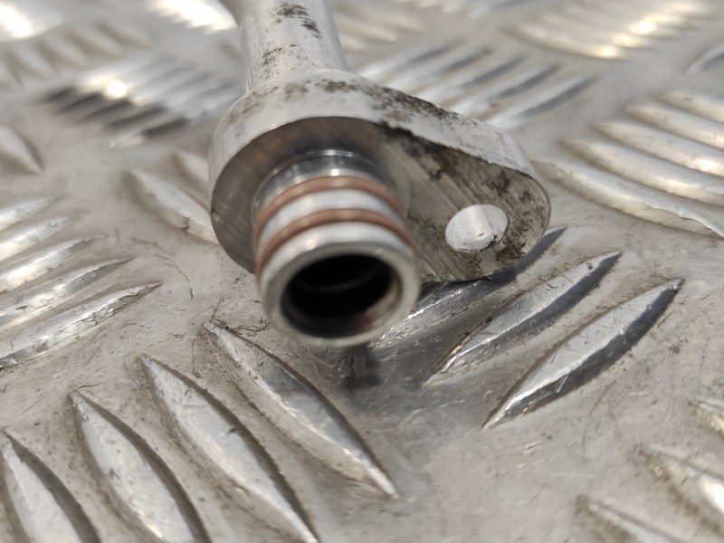 Recambio de tubos aire acondicionado para peugeot 3008 1.6 16v referencia OEM IAM 9658227580  