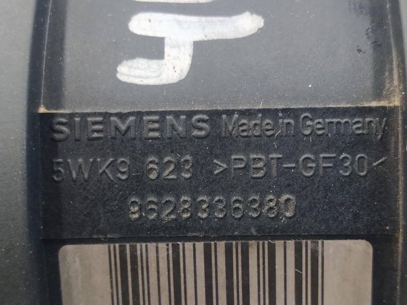 Recambio de caudalimetro para dacia sandero básico referencia OEM IAM 9628336380  5WK9623