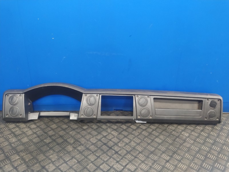 Recambio de salpicadero para chrysler jeep commander 3.0 v6 crd limited referencia OEM IAM   