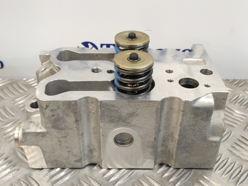 Recambio de culata para alfa romeo 164 referencia OEM IAM 60510119 AMC 908185