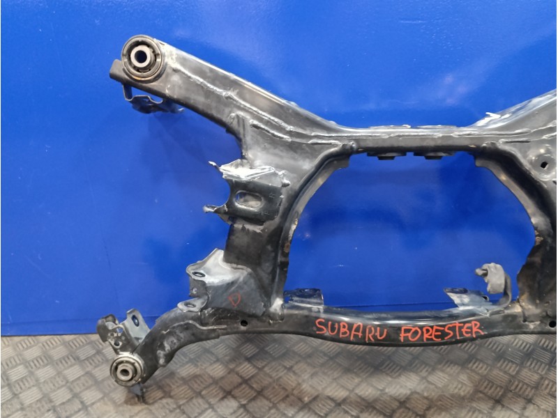 Recambio de puente delantero para subaru forester 2.0 diesel cat referencia OEM IAM   