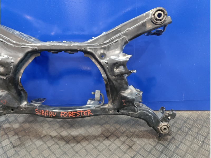 Recambio de puente delantero para subaru forester 2.0 diesel cat referencia OEM IAM   