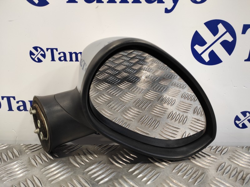 Recambio de retrovisor derecho para fiat grande punto (199) 1.3 16v jtd cat referencia OEM IAM   