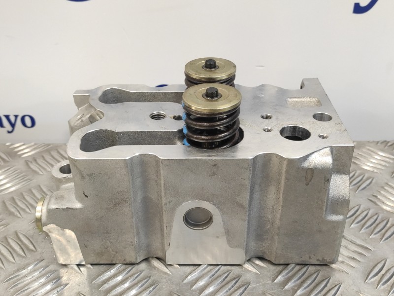 Recambio de culata para alfa romeo 164 referencia OEM IAM 60510119 AMC 908185