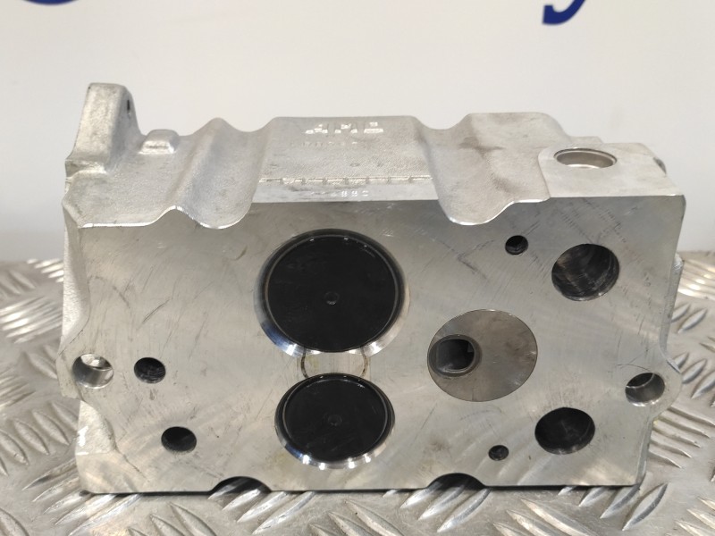 Recambio de culata para alfa romeo 164 referencia OEM IAM 60510119 AMC 908185
