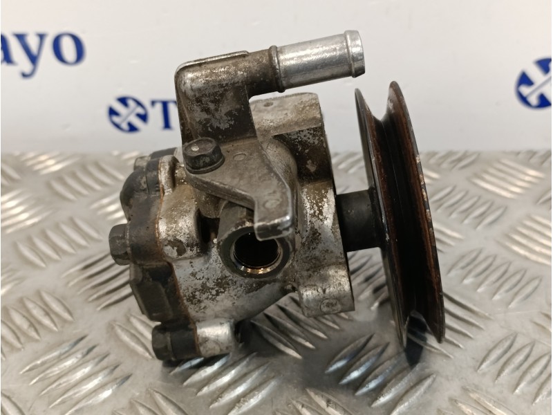 Recambio de bomba direccion para hyundai elantra (xd) 1.6 16v cat referencia OEM IAM 571002D050  