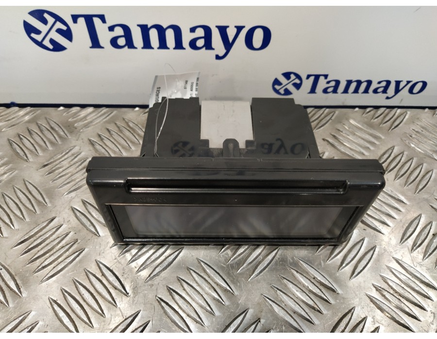 Recambio de pantalla multifuncion para volvo c30 1.6 diesel cat referencia OEM IAM 30797719 A555G 69199100