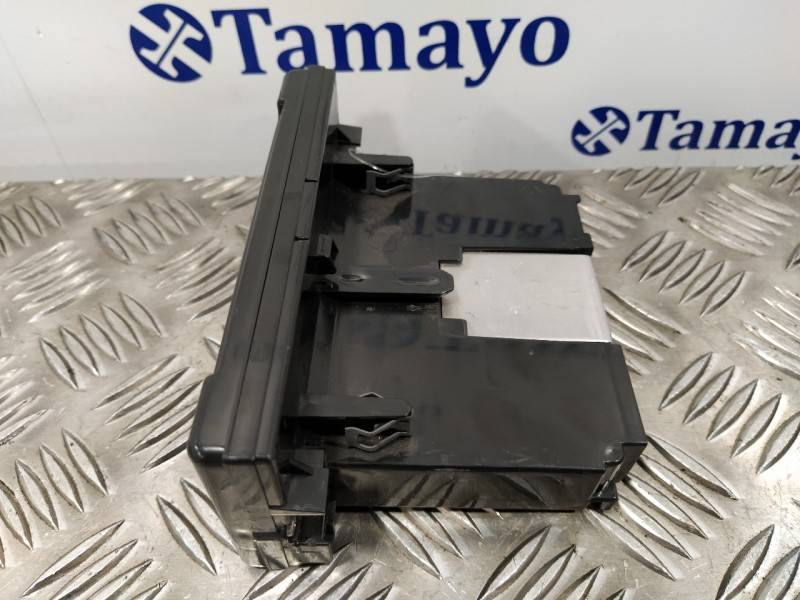 Recambio de pantalla multifuncion para volvo c30 1.6 diesel cat referencia OEM IAM 30797719 A555G 69199100