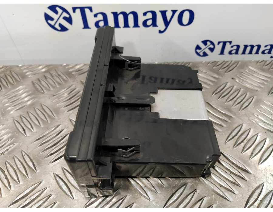 Recambio de pantalla multifuncion para volvo c30 1.6 diesel cat referencia OEM IAM 30797719 A555G 69199100