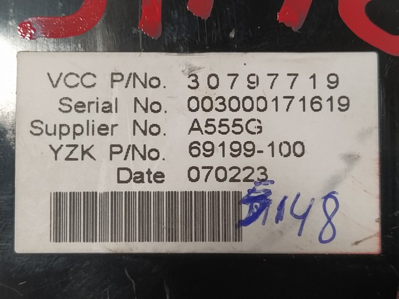 Recambio de pantalla multifuncion para volvo c30 1.6 diesel cat referencia OEM IAM 30797719 A555G 69199100